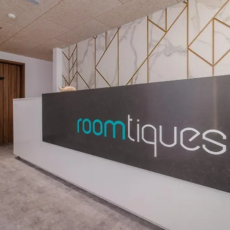 Vendégház Flatguest Roomtiques Private *