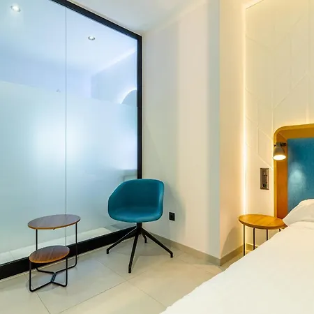 Flatguest Roomtiques Private