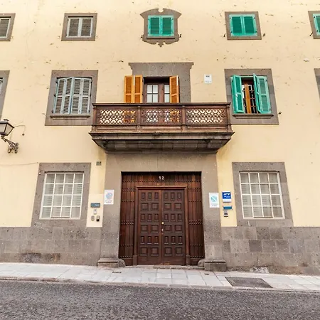 Flatguest Roomtiques Private