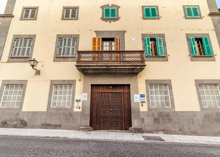 Flatguest Roomtiques Private