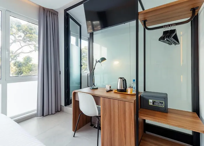 Flatguest Roomtiques Private 3*