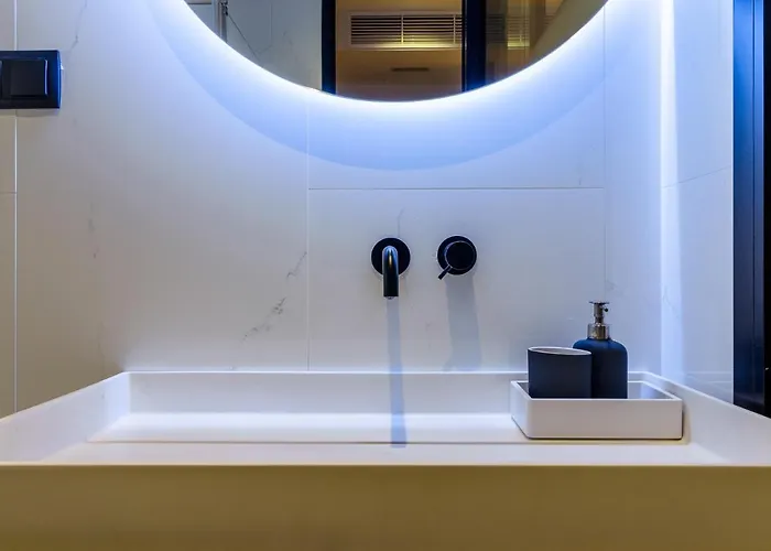 Flatguest Roomtiques Private 3*